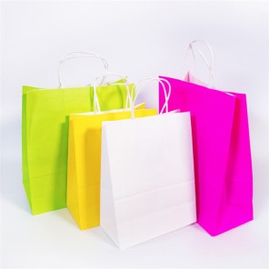 Крафт папирне вреће са увијеним ручкама